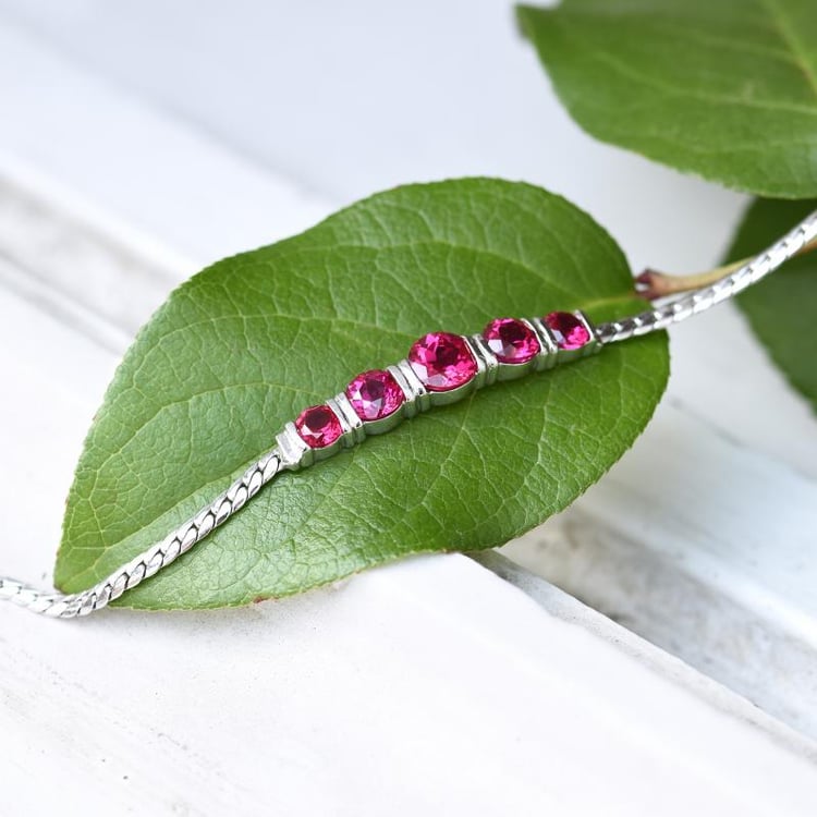 Strieborný náramok s rubínmi Vasche 39831