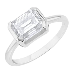 Rozvodový prsteň s half-bezel emerald diamantom Carsen