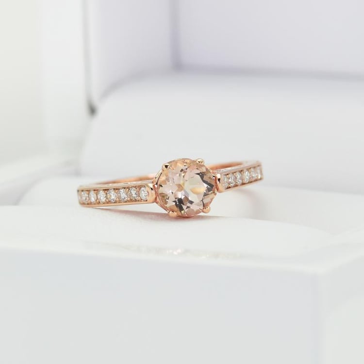 Zlatý prsteň s morganitom 12215