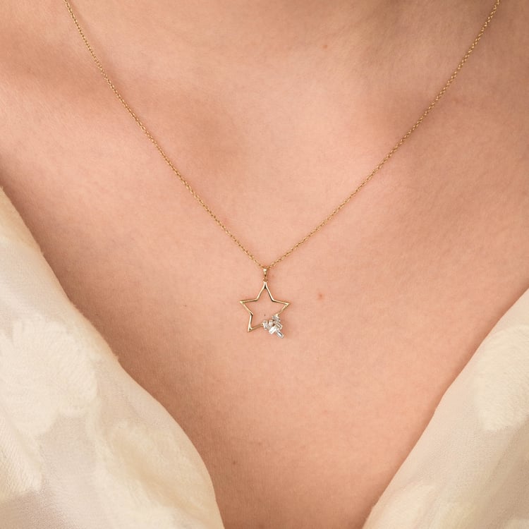 Zlatý prívesok s lab-grown diamantom v tvare hviezdy 165684