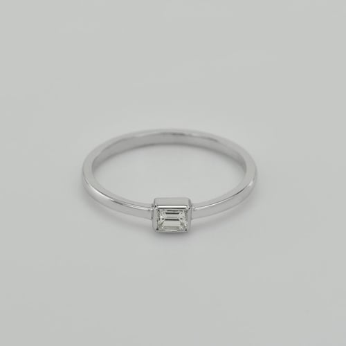 Zlatý zásnubný prsteň s emerald diamantom Unna