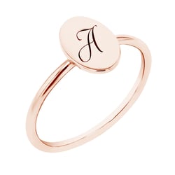 Oválny prsteň s gravírom písmena Bailey