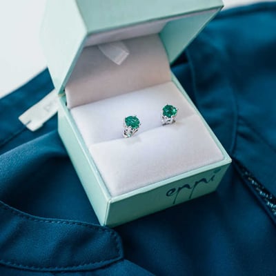 Smaragdové náušnice