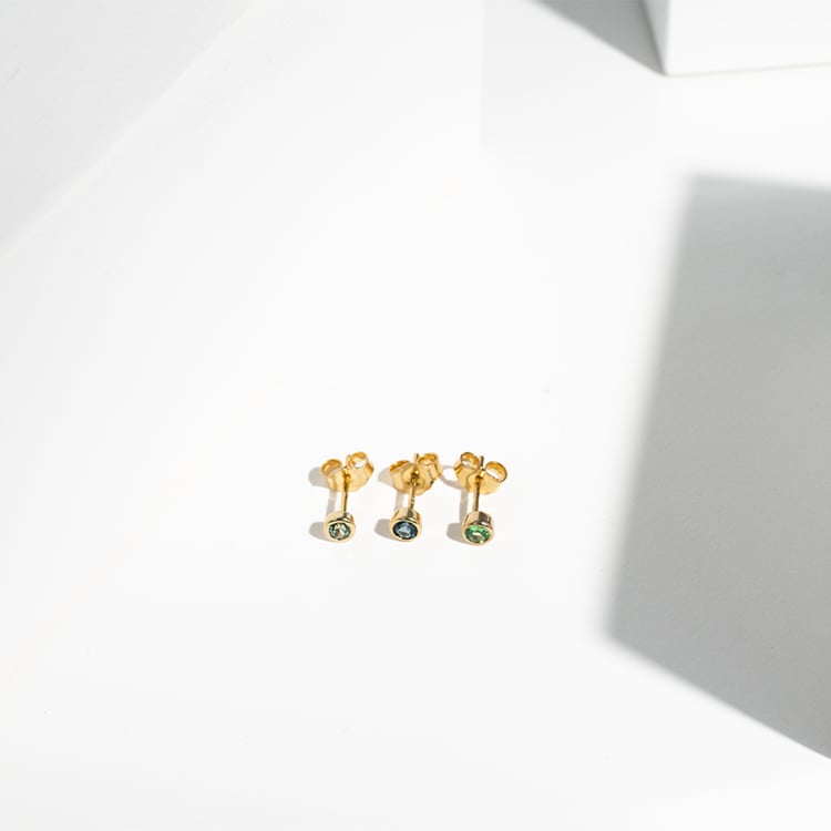 Minimalistické bezel náušnice s londýnskými topásmi Viosa 123347