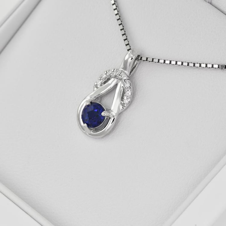 Náhrdelník so zafírom a zirkónmi 9704