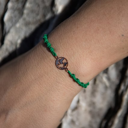 Povrázkový náramok s mapou sveta Cosmo