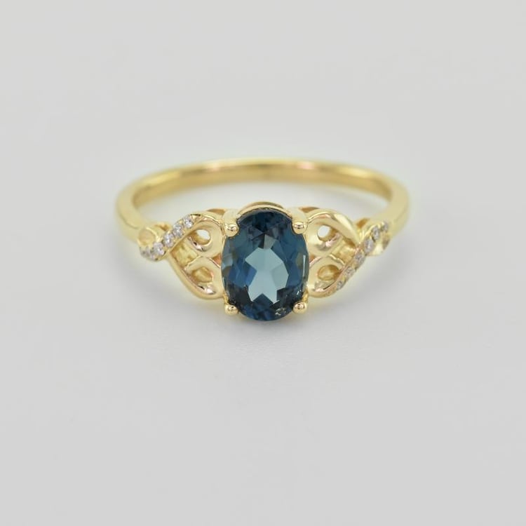 Zlatý prsteň s topásom 23119