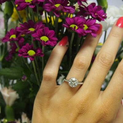 Prsteň s moissanitom