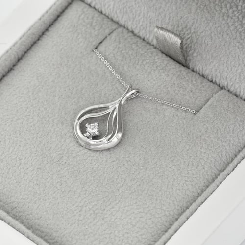 Elegantný zlatý prívesok s diamantom Havannah