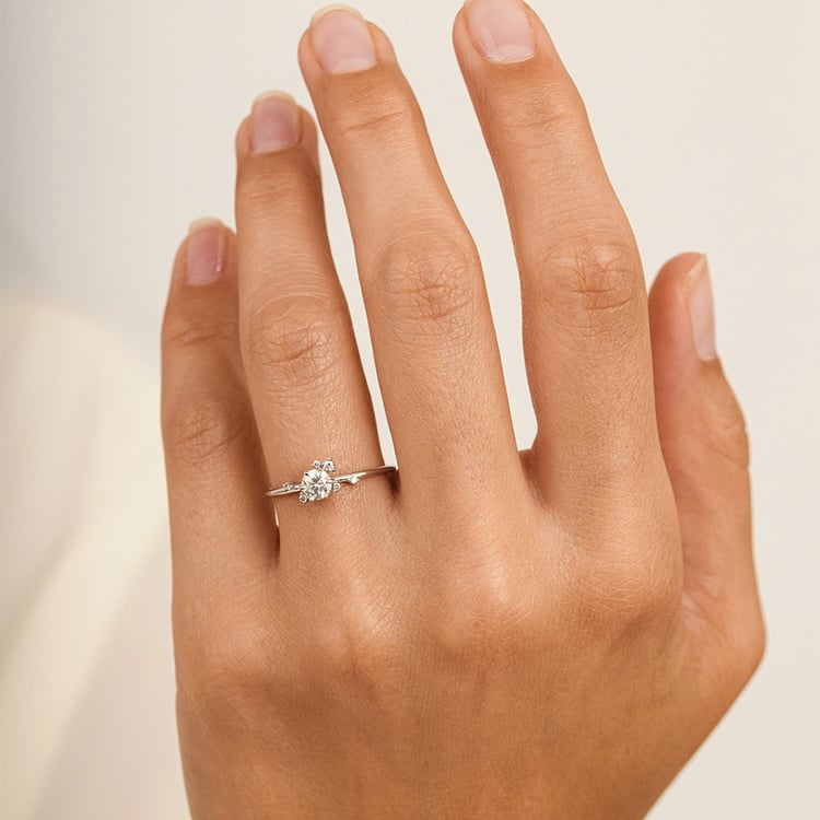 Cluster zásnubný prsteň s 0.3ct prírodným diamantom Rosa 162703