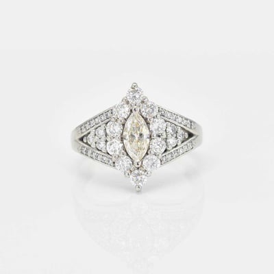 Platinový diamantový prsteň