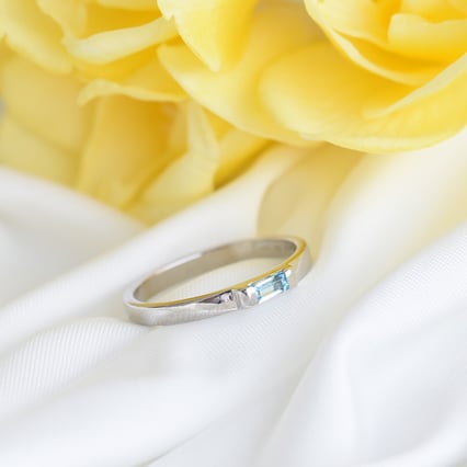 Jemný zlatý prsteň so švajčiarským topásom Zindy