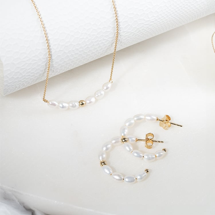 Strieborné kruhové náušnice s perlami Sazie 131931