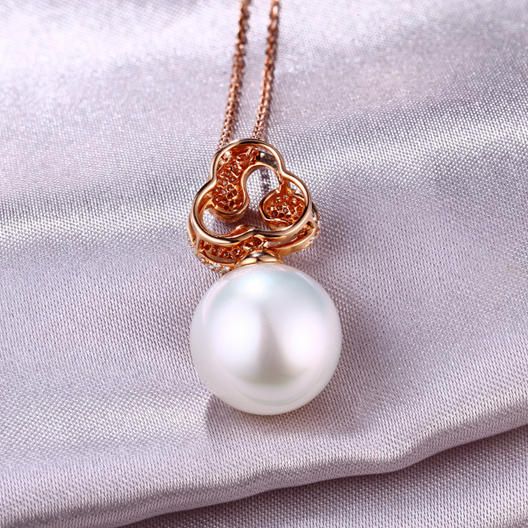 Zlatý náhrdelník s bielou perlou 10300