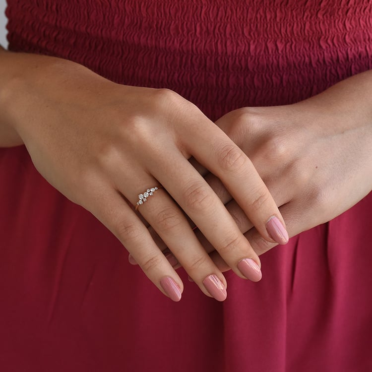 Zlatý prsteň s diamantmi 68070