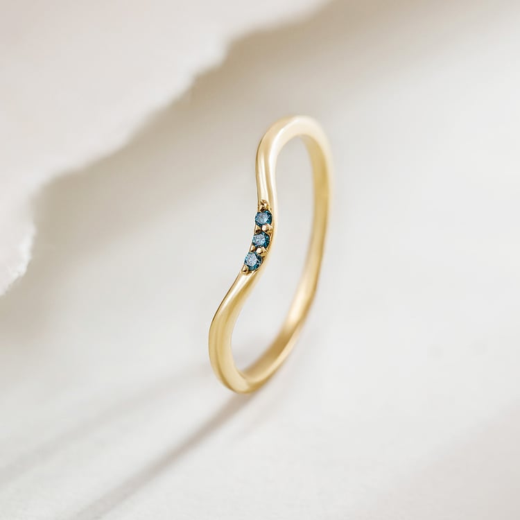 Strieborný prsteň s tromi modrými diamantmi 157772