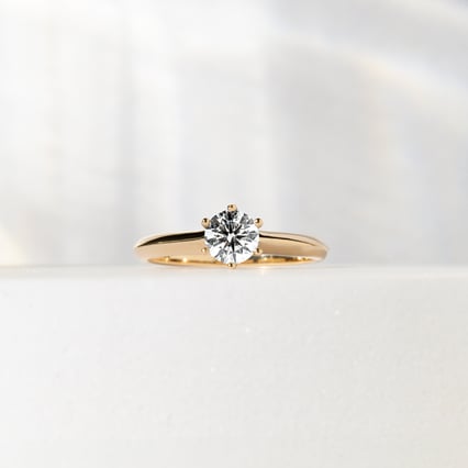 Zásnubný prsteň s diamantom Vanani