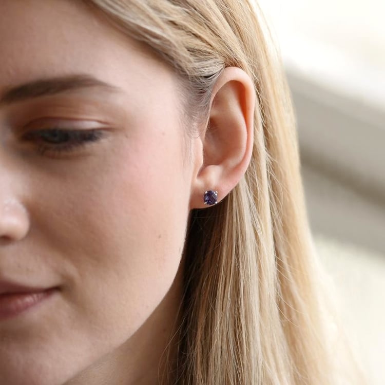 Zlaté náušnice s round alexandritmi 106831