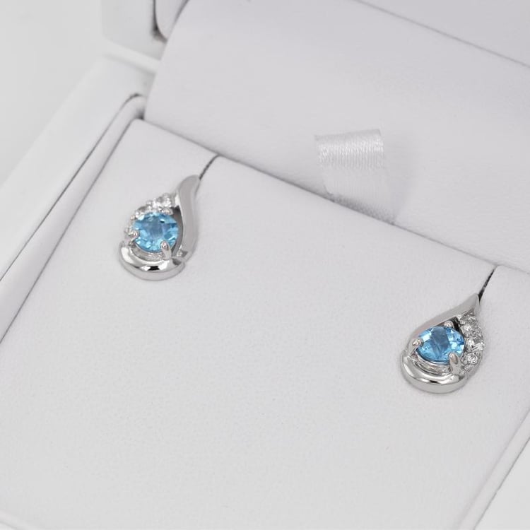 Topásové strieborné náušnice 3033