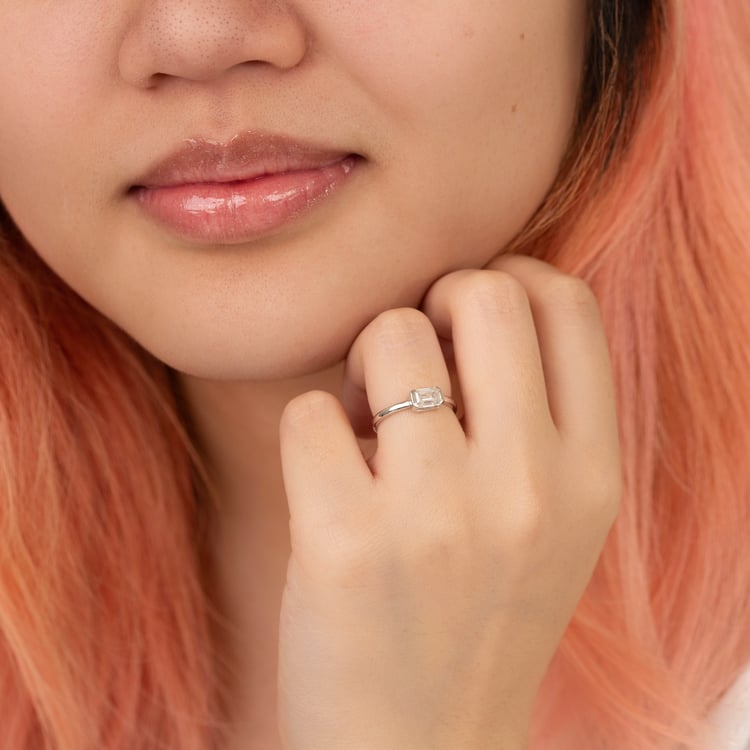 Zlatý prsteň s half-bezel emerald diamantom Pompeia 164548