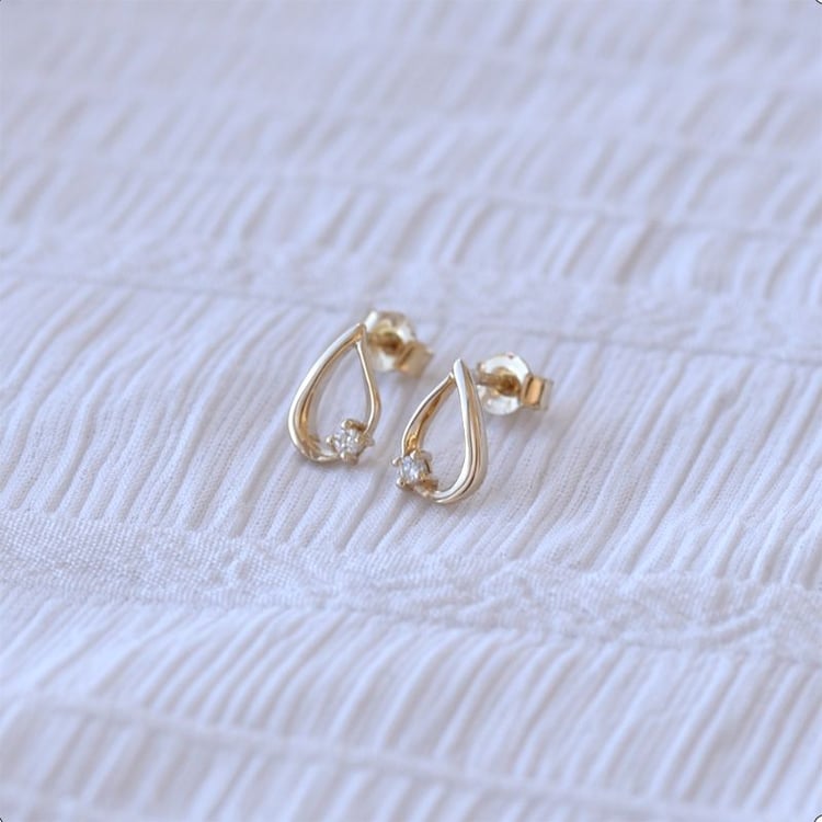 Zlaté náušnice v tvare kvapky 66416