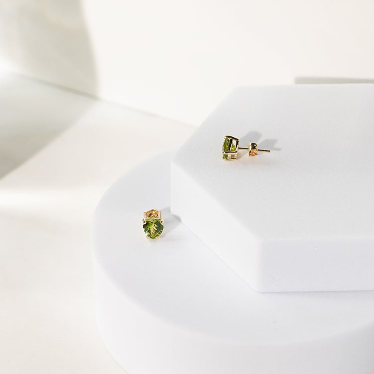 Zlaté náušnice so srdiečkovými olivínmi Hettia 141663