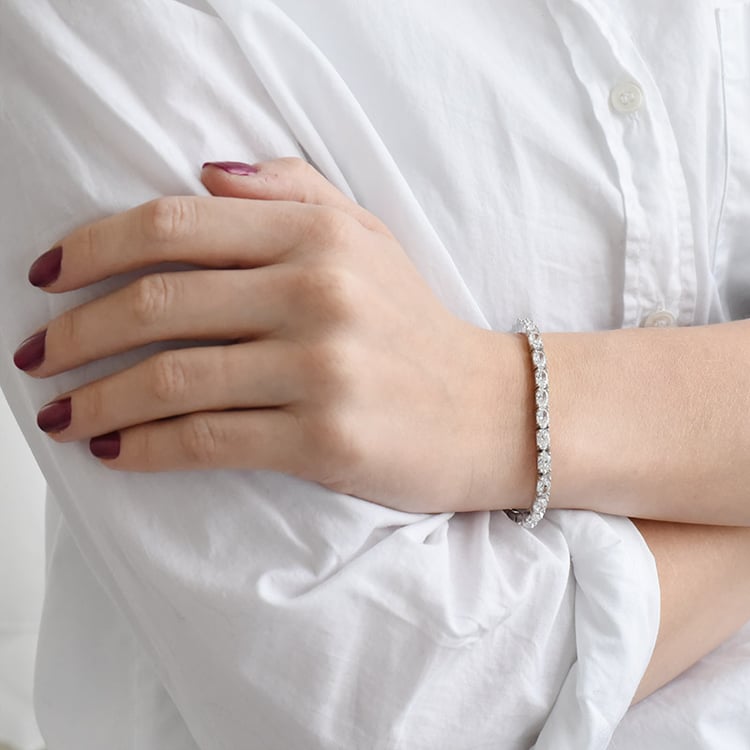 Strieborný náramok s oválnymi zirkónmi 90691