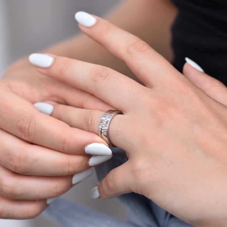 Svadobné ploché obrúčky z kominovaného zlata 33388