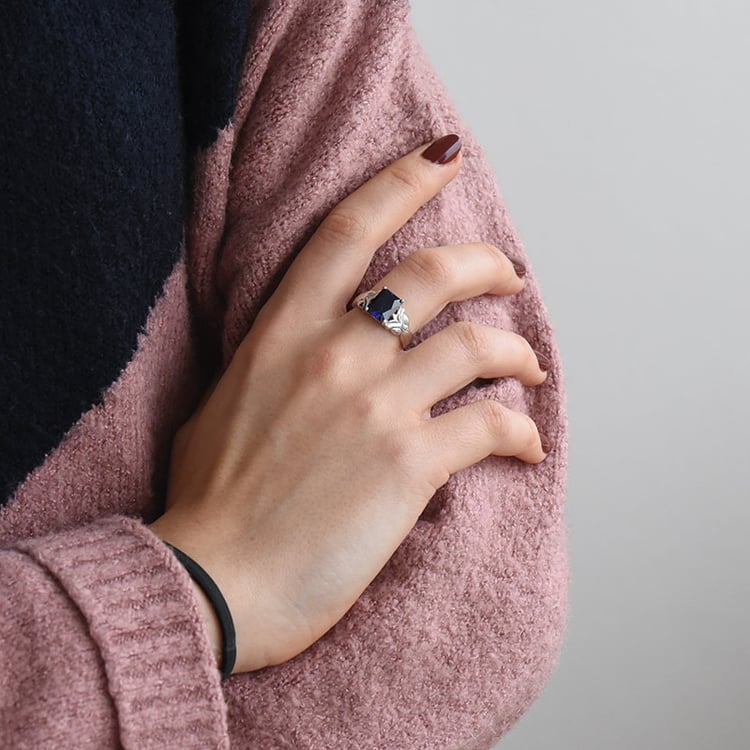 Strieborný prsteň 74125