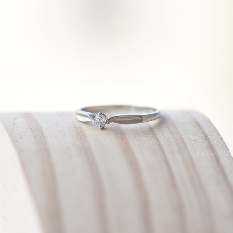 Zlatý prsteň 75564