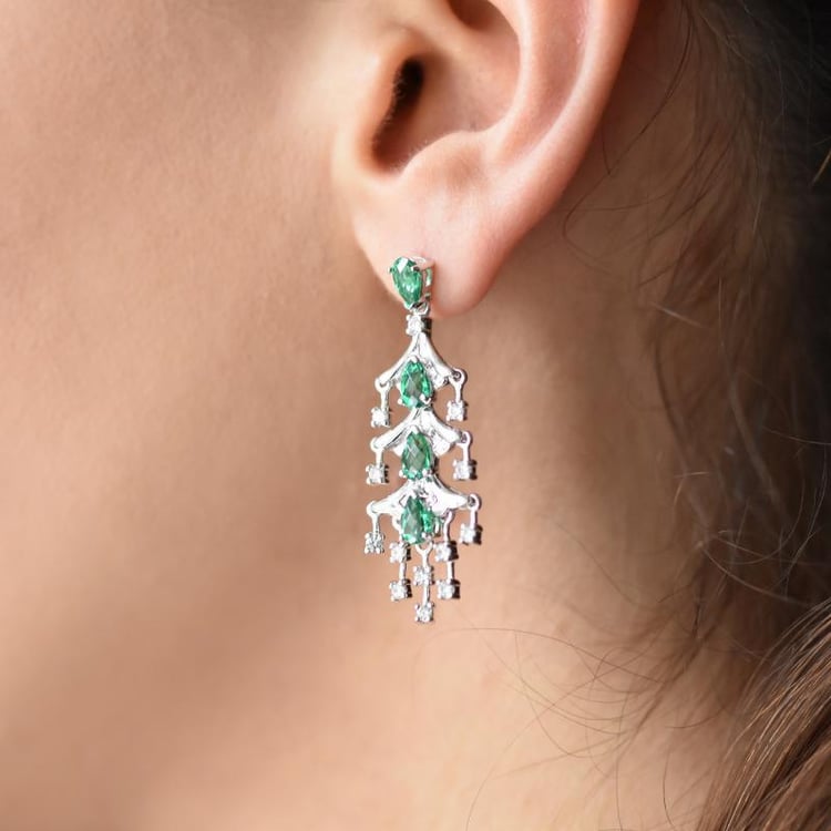 Strieborné smaragdové náušnice so zirkónmi 15417