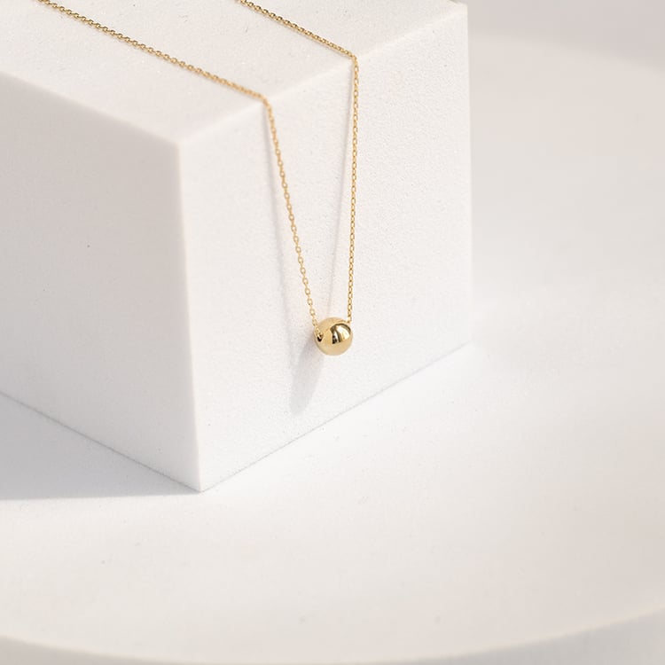 Zlatý náhrdelník s guličkou Ina 143508