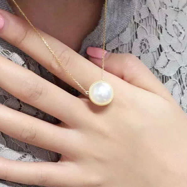 Náhrdelník s bielou perlou 10322