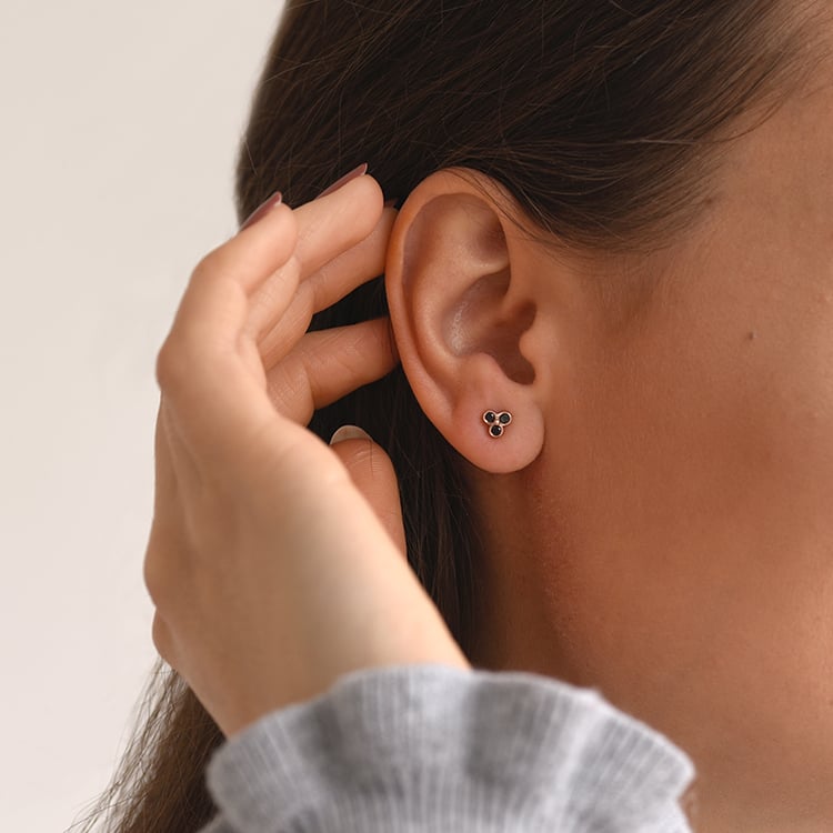 Trojlístku s čiernymi diamantmi 63688