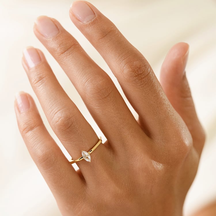 Zlatý prsteň s lab-grown diamantom Julia 163541