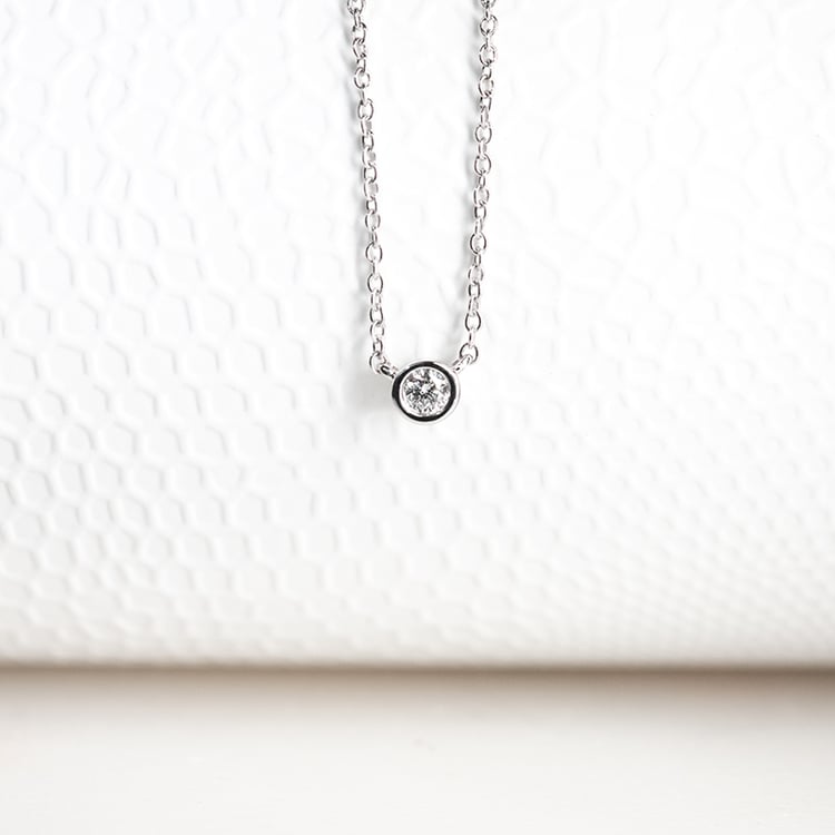 Strieborný minimalistický náhrdelník s diamantom Vieny 132089