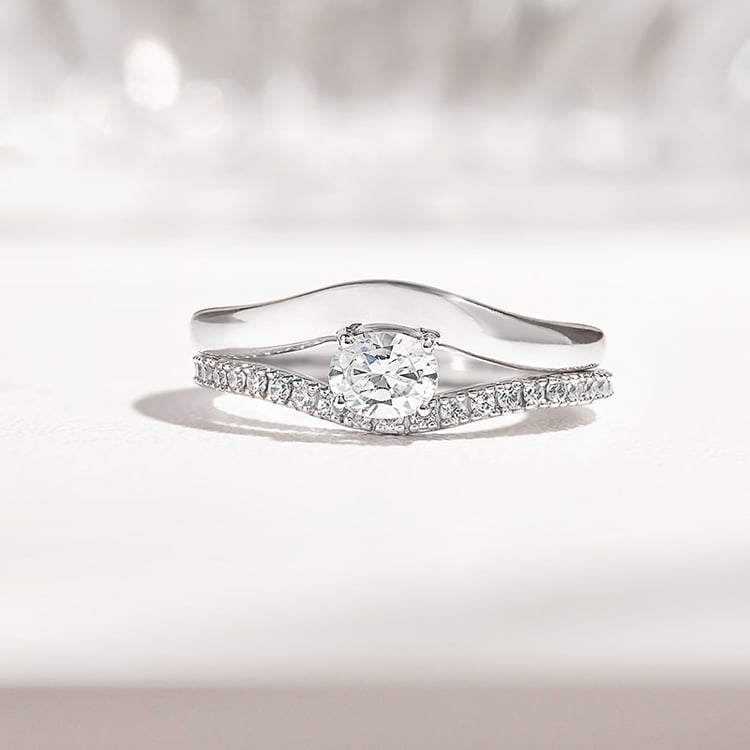 Romantický zásnubný set prsteňov s diamantmi 156055