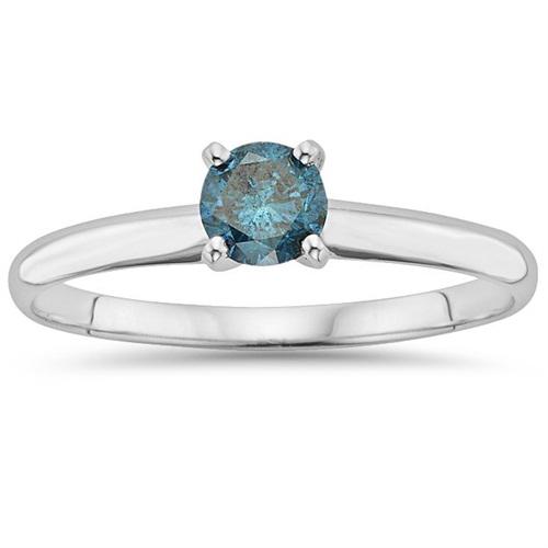 Zásnubný prsteň s modrým diamantom