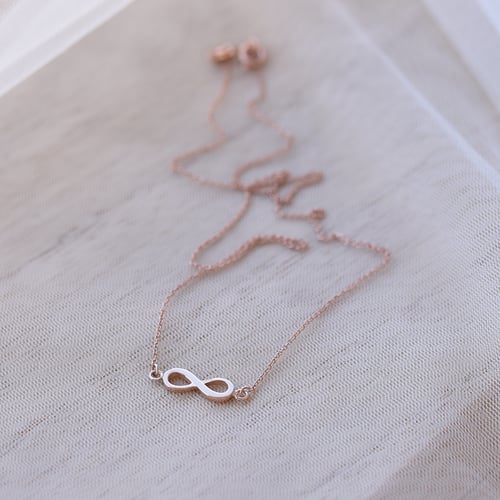 Zlatý fashion set šperkov s motívom nekonečna Infinity