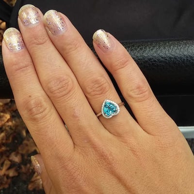 Zlatý prsteň s topásom