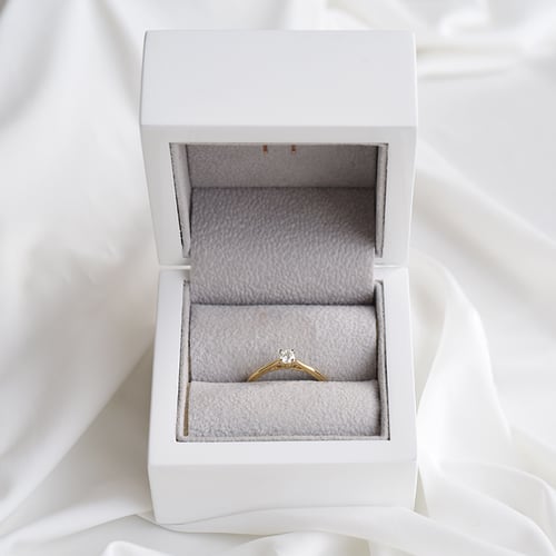 Prsteň s výberom karátovej váhy lab-grown diamantu Beau