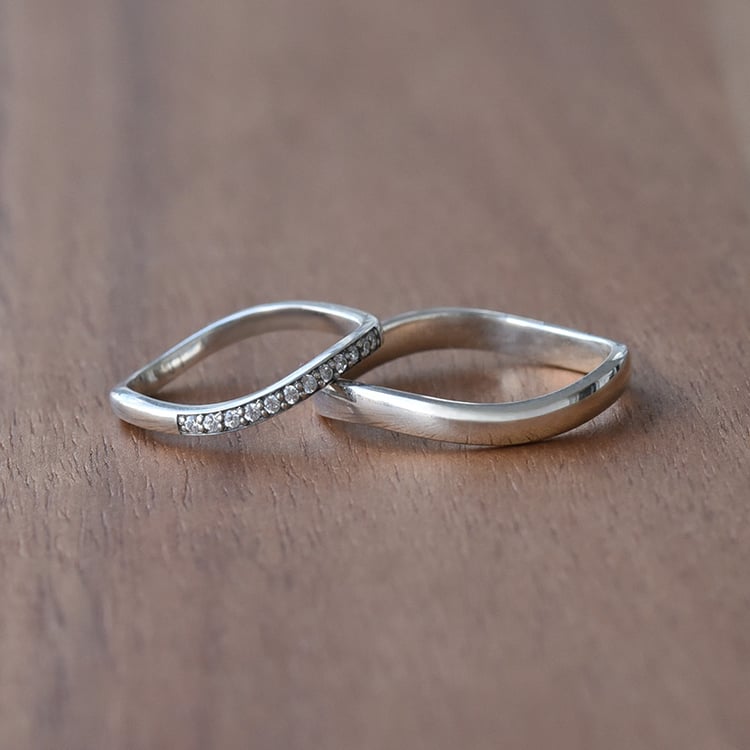 Nepravidelné snubné prstene s diamantmi 71642