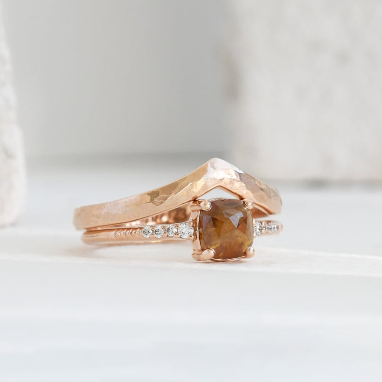 Vykrojená tepaná obrúčka Elnora 121858