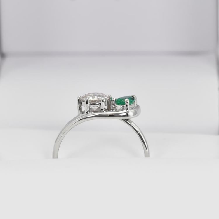 Platinový drahokamový prsteň 23847