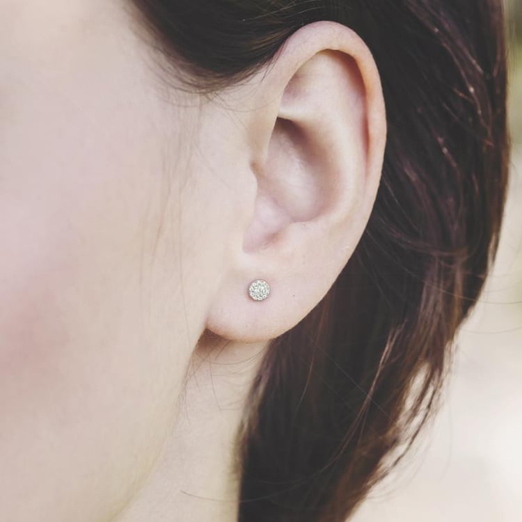 Zlaté diamantové náušnice 11793