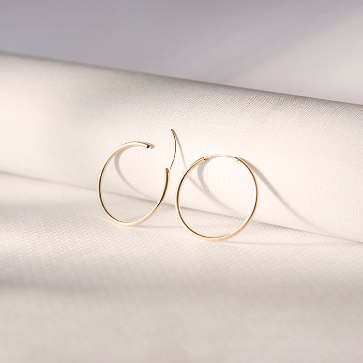 Zlaté kruhové náušnice Aliesha 107935