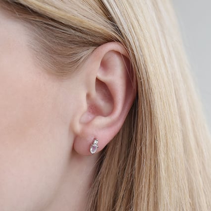 Zlaté cluster náušnice s mesačnými kamenmi a diamantmi Phyllis