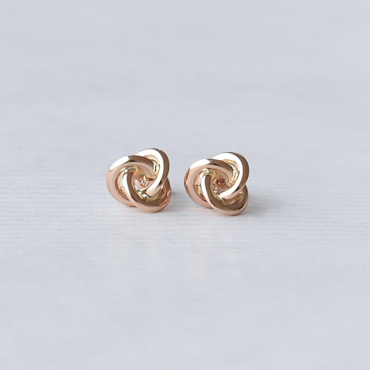 Napichovacie náušnice zo zlatých uzlíkov 72765