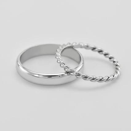 Netradičné svadobné obrúčky z platiny s prepletaným motívom Arwa