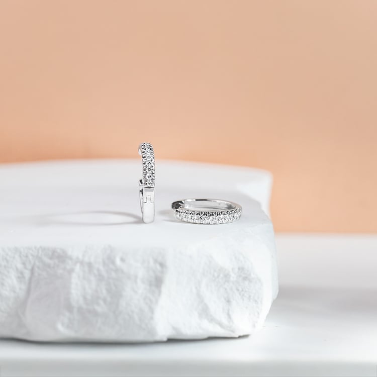 Elegantné kruhové naušnice s diamantami Gomati 151390